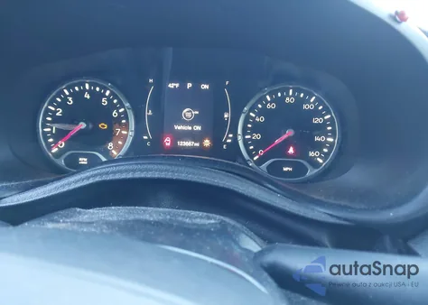 2016 Jeep Renegade Latitude z USA, uszkodzony, nr VIN ZACCJBBT1GPD54045